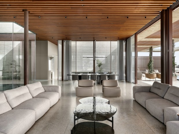 Dan & Hila Israelevitz | Vestia House
