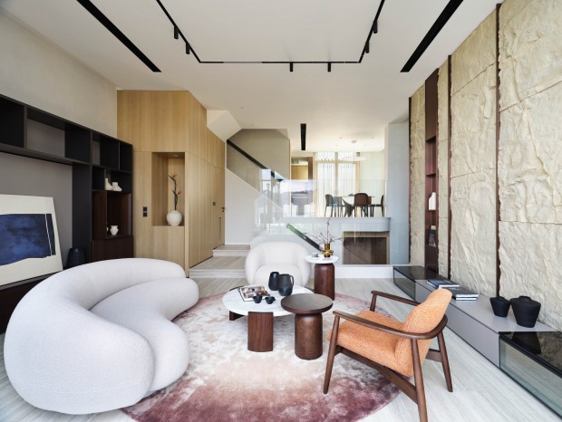 In-between ArchitectsحGodi House