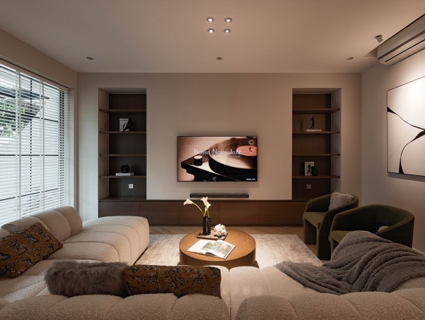 NUT Design | 380�O�ִ����ʴ�լ��