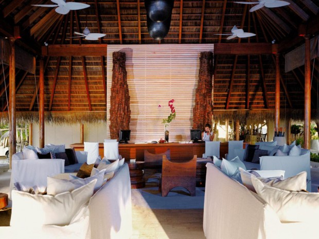 ����ɫ�Ƶ�װ�޾�Ҫ����ɫ��װ���ַ�