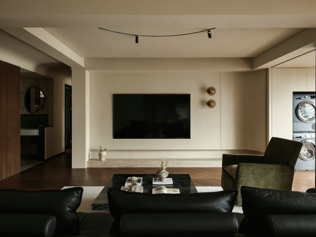 Ҽʯ��ʵ��| �¼� �����йţ��˾Ӻ�լ