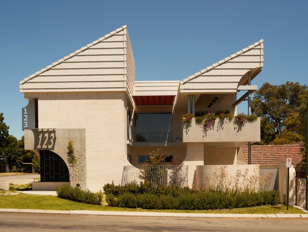 Neil Cownie |  123 House