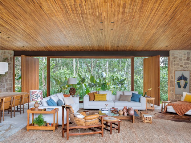Escala Arquitetura | Pedra Azul House
