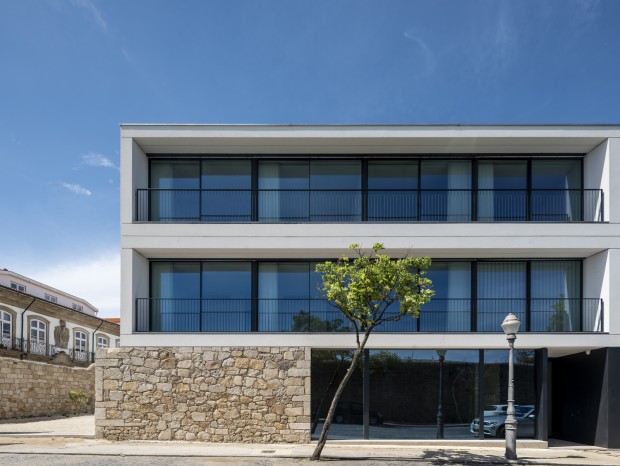 Raulino Silva | Collective Housing