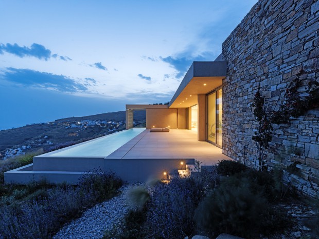 Katerina Valsamaki Architects | The Slot House