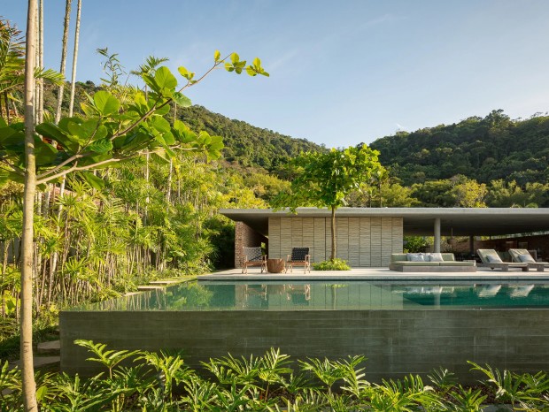 Rodrigo Oliveira  | Patios House Landscaping