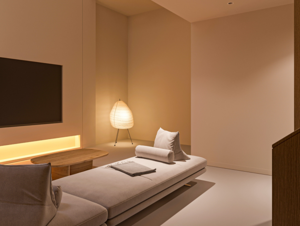 ůɫϵ���ֿռ�