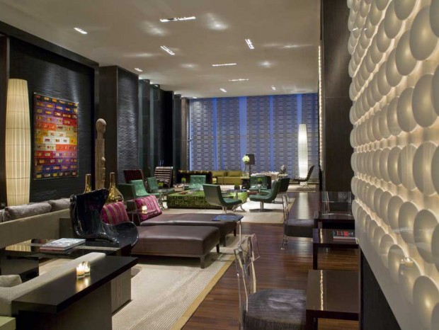 װ����һ���ľƵ���˿����ʺ��߲�����Ƶ���