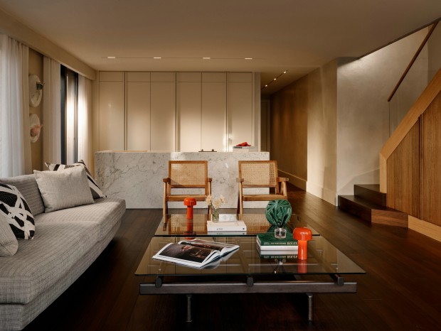 Escapefromsofa | MC HOUSE