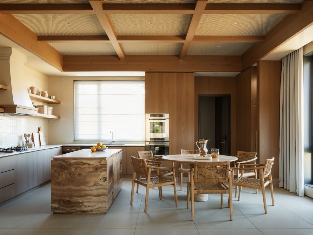 ����ԭľ�硪����ɳ�����Ӿ�