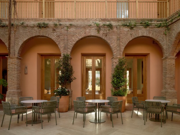 Moneo BrockحKimpton Las Mercedes Hotel
