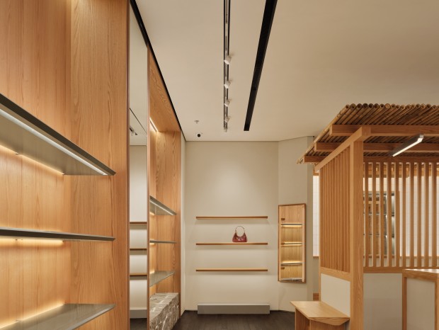 CHIO'2ND Flagship Store �����Ϸ��й��׵�