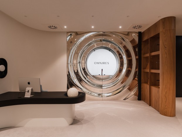 Loskiewicz Studio | Omnires Office C Flow and Function