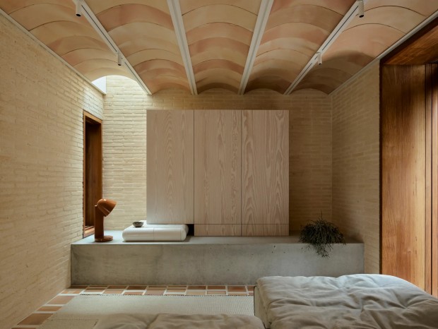 Muci | ������ Clay House