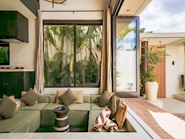 180�O���к������������~