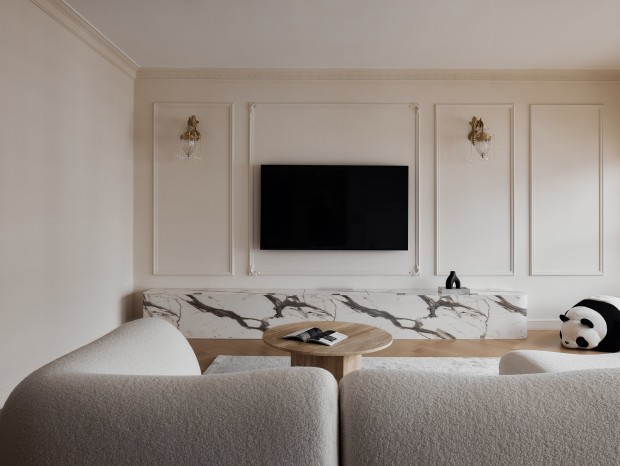 RENOSTUD IO | A Honeymoon Inspired Home