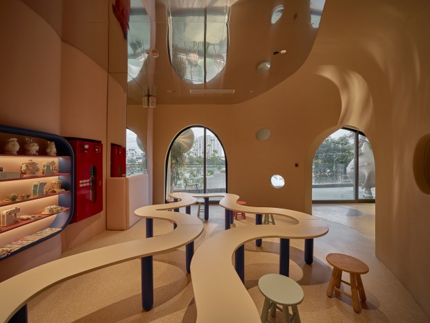 ɫ�ʸ�ʮ��Ķ�ͯ��԰��