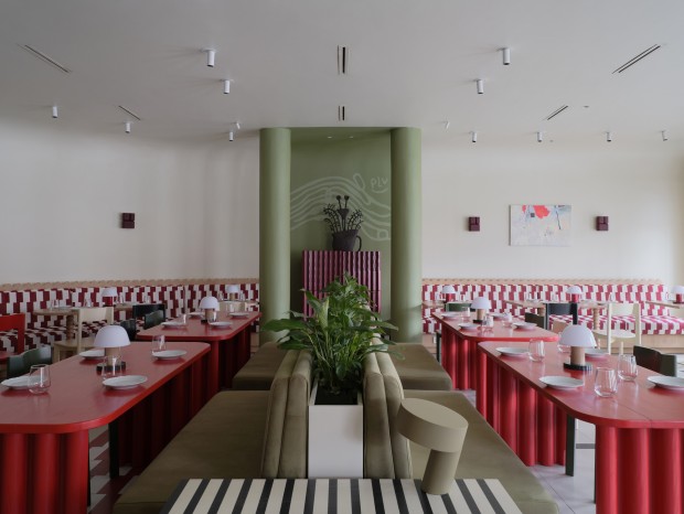 NAAWحPasta La Vista Bistro