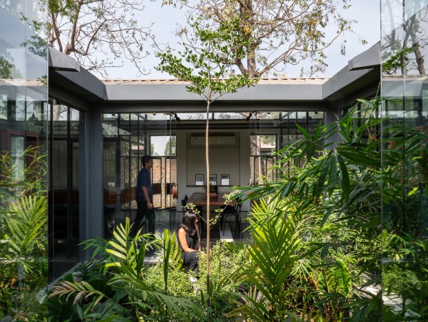 Compartment S4 | Project Monokuro