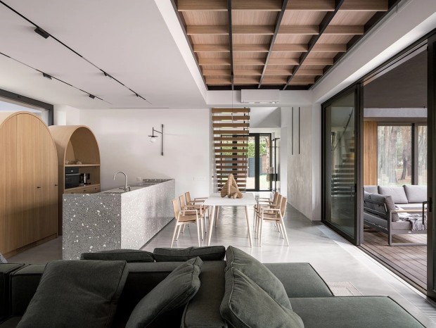 �ִ��ʸм�Լ�ռ�