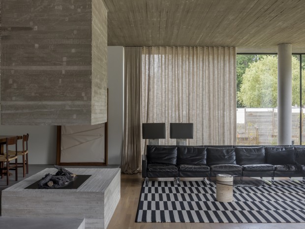 Studio-Contekst x Arnaut-De-Sutter | Metalfire Architectural fireplaces