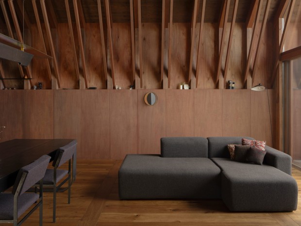 Nobuyasu Hattori  | The Stable and the Orange Barn