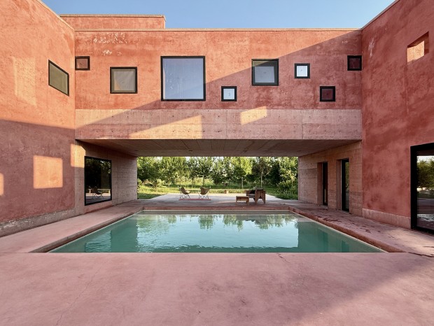 Pacarizi Studio | Red House