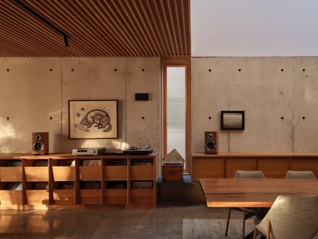 House of Monitors   Williamson Williamso